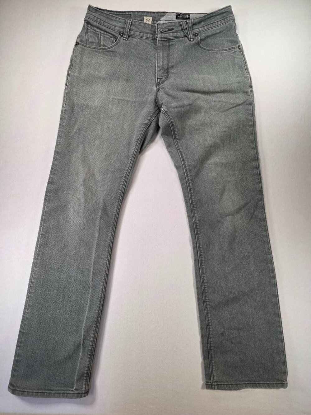 Volcom Solver Modern Straight Jeans Mens 32x30 Skate Style Gray